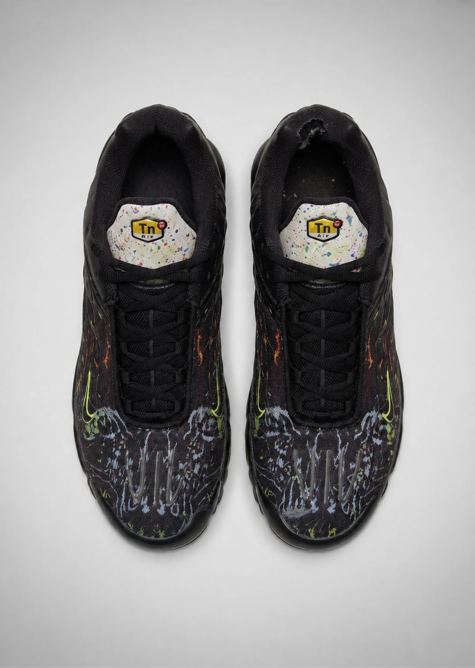 Nike Air Max Plus TN – Edición Paint Splatter